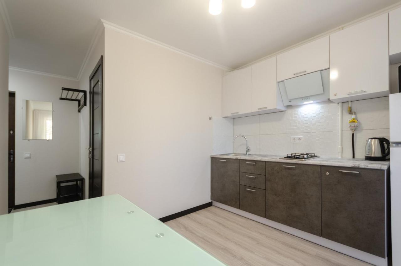 Artal Apartment On Obolonskaya Square 1 Kyiv Exterior foto