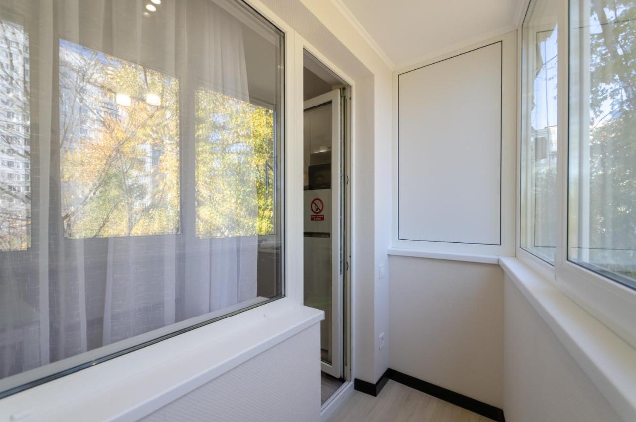 Artal Apartment On Obolonskaya Square 1 Kyiv Exterior foto